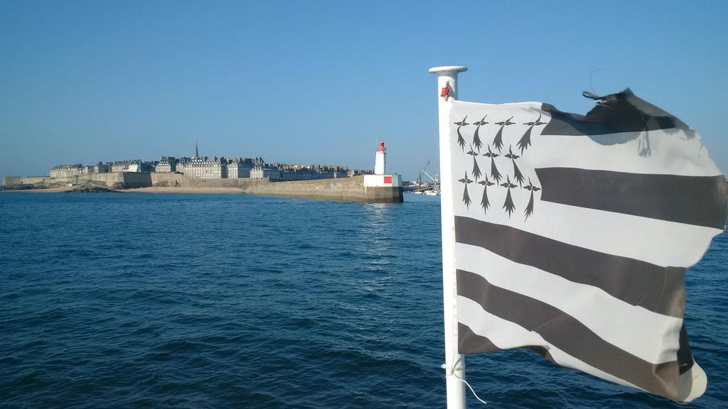 Saint-Malo Apartment Exterior photo